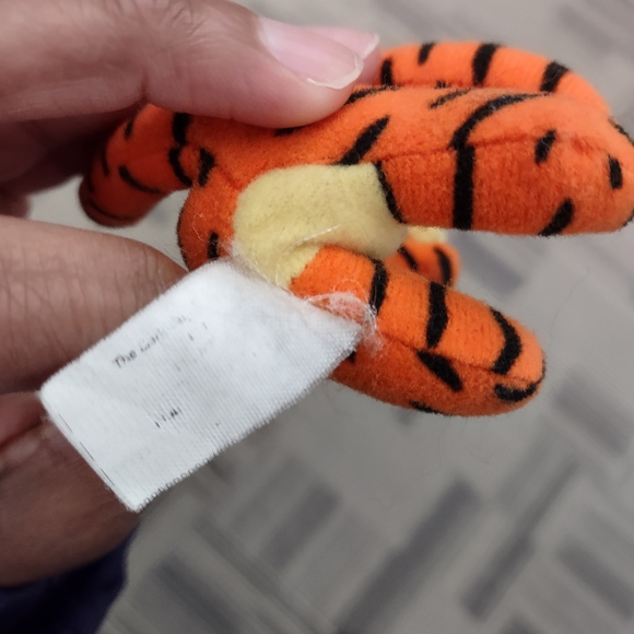 •Winnie the Pooh Tigger Disney Small Tiny plush 4.5" Pose-able - Picture 10 of 10